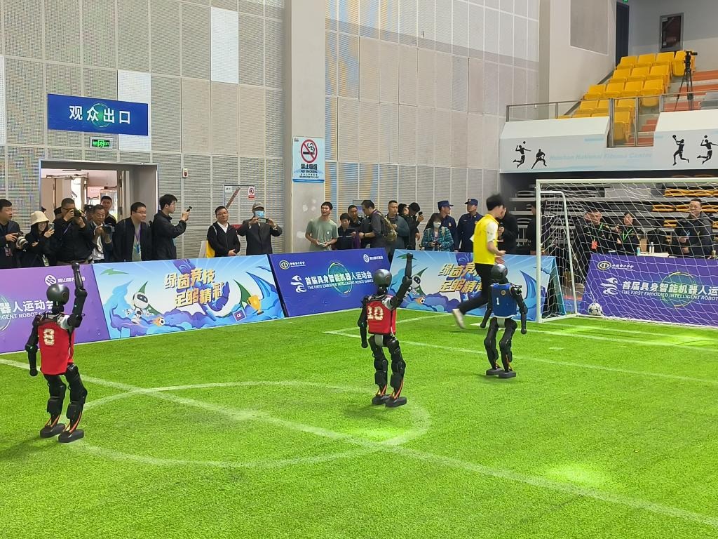 卡洛斯谈世界杯：其他队都想赢阿根廷，巴西进决赛得看内马尔