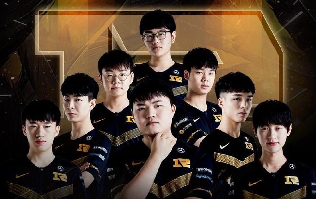 队更加举步 队更加举步